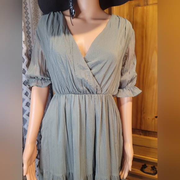 Bella Ella Forest‎ Green Maxi Dress - Picture 2 of 8